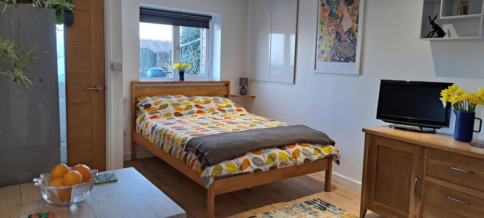 Modern Studio Apartment With Outstanding Views, Sleeps 2 Newlyn Ngoại thất bức ảnh