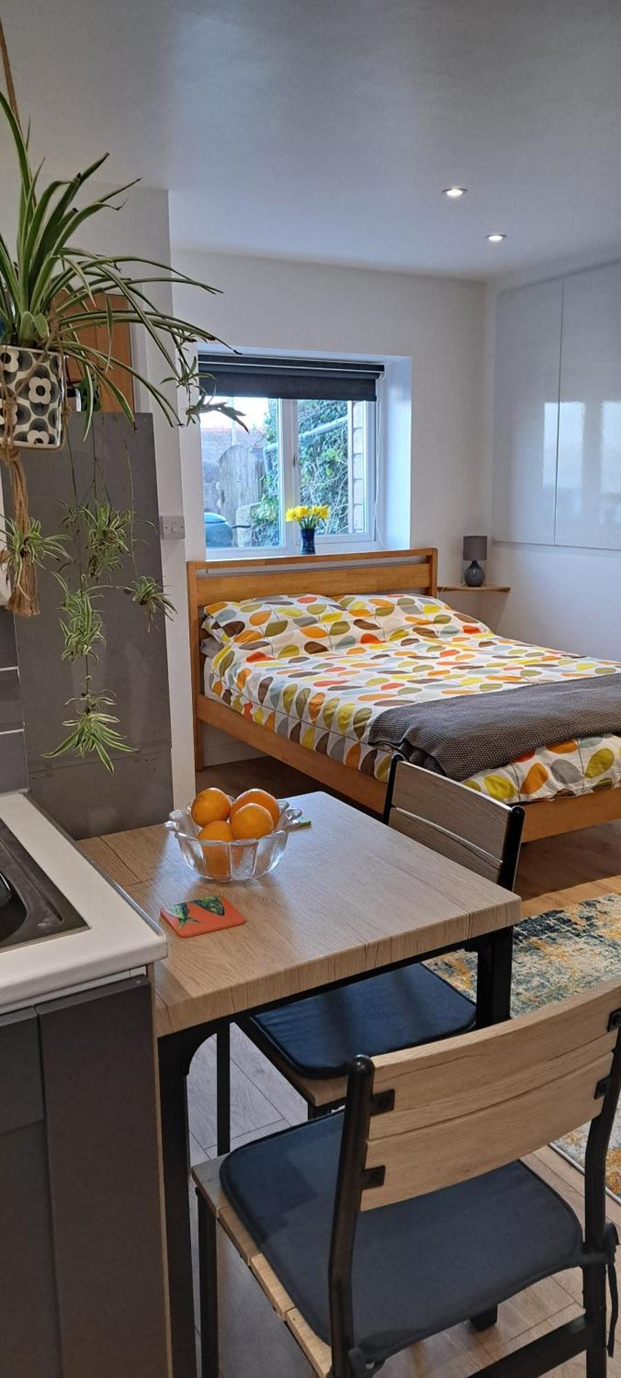 Modern Studio Apartment With Outstanding Views, Sleeps 2 Newlyn Ngoại thất bức ảnh
