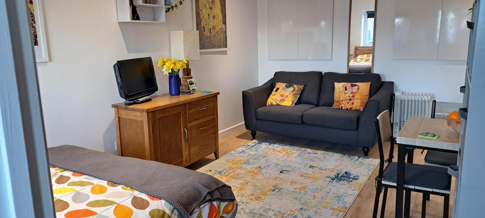 Modern Studio Apartment With Outstanding Views, Sleeps 2 Newlyn Ngoại thất bức ảnh